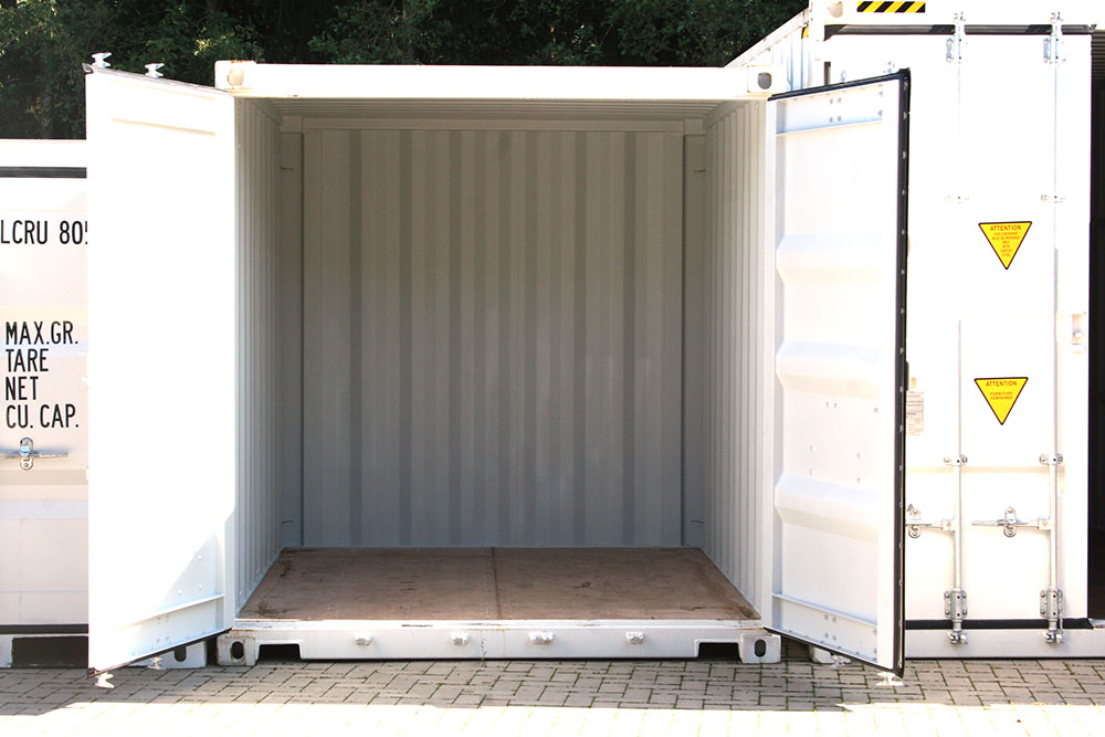 Container 15 open